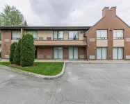 Comfort Inn Val d'Or Hotels near Val D'Or Airport