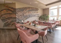 Lázeňský Hotel Pyramida Hotels in Cheb