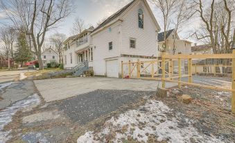 Tasteful Gardiner Triplex Near Downtown Augusta!