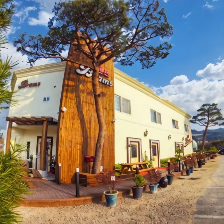 Jeongeup Brahms Pension