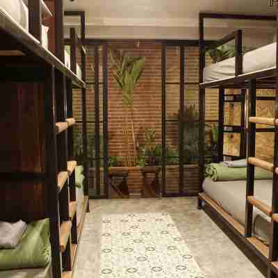 Supermoon Cozy Hostel Rooms