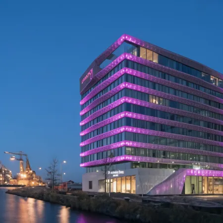 Moxy Amsterdam Houthavens Отели рядом с достопримечательностью «Хет Схип»
