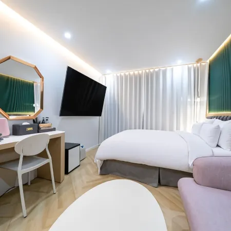 Chuncheon Brown Dot