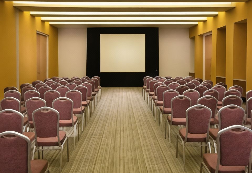 3. 힐튼 가든 인 ..