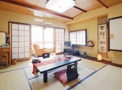 鈍川溫泉日皇飯店