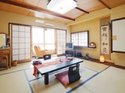 Mikado โรงแรมใน