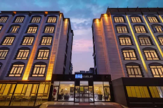 نيفا أتاكوم أوتل فنادق في 