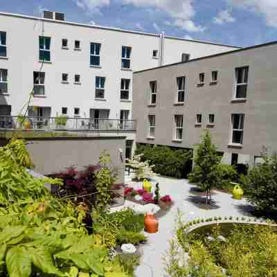 Logis Hôtel & Spa Victor Hugo Besançon Centre Hotel Exterior