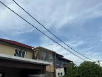 Taman Bahagia Homestay Hotels in Mentakab