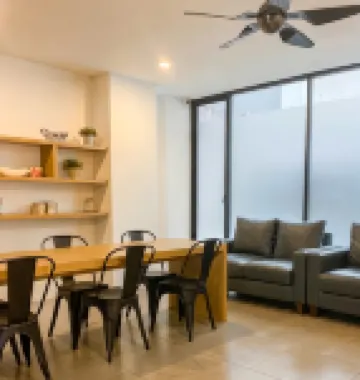 Behomy Maxley Lippo Karawaci