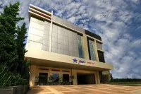 Star Hotel - parking