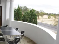 Princes Lodge Motel Hotels in Prospect