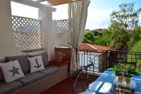 Villaggio Smeralda by Sardegna Smeralda Suite-Apartment with 2 bedrooms فنادق في Porto Rotondo