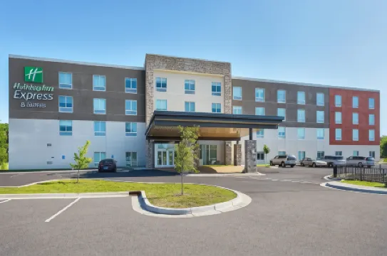 Holiday Inn Express & Suites LA GRANGE - LOUISVILLE AREA NE by IHG