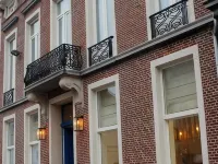 The Hamptons Boutique Hotel Hotels near Citadelpark