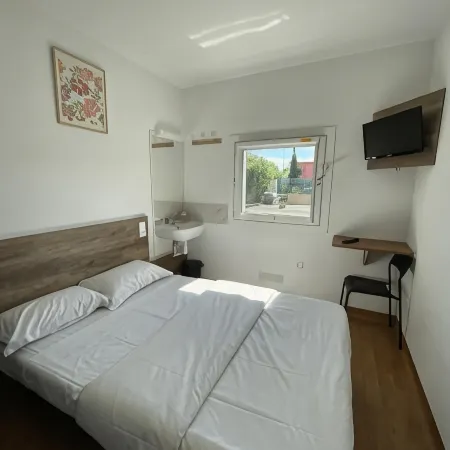 Hotel Thania