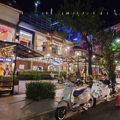 L1 Twin Bed Staycation in Bonifacio Global City Others