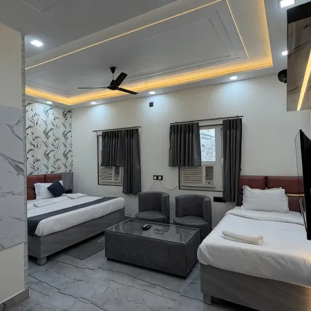 Sunaina Palace Varanasi