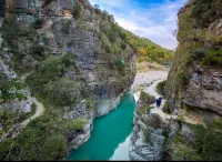 Guest House Nuhellari - Quiet family stay near Osumi Canyons - Хоумстей