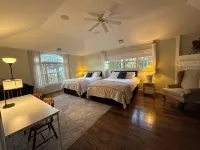 Spacious 6 Br·7 Beds·3.5 BA House in Charming Marblehead & Near Salem & Beaches