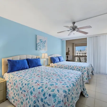 Palm Bay 5th Floor on the Beach Sunsets from the Open Lanai, Two Queen Beds.