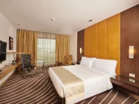 Holiday Inn Mumbai International Airport by IHG โรงแรมใกล้เอ็นไอทีไออี