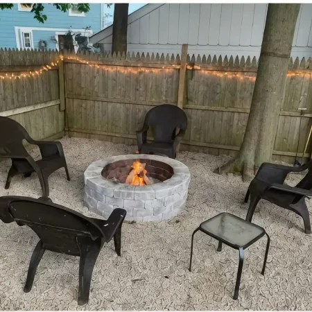 Townhouse Close to Downtown Newport & Beaches