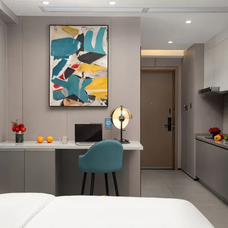 Yutai Hotel Apartment (Dongmen Pedestrian Street Luohu Port Branch)