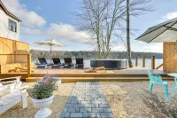 Victorian Lake Oasis | Hot Tub | 30 min to skiing Hotels in 