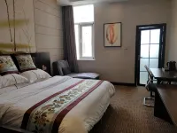Weihui Hongyun Business Hotel