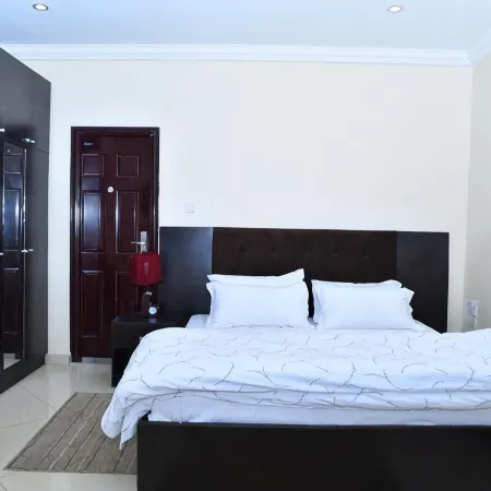 Towlab Hotel & Suites