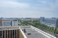 Karamay Jiuyue Longhua Grand Hotel