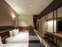 Hotel Trad Hakata Hotels near Honko-ji Temple