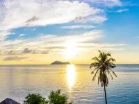 Baan Jai Dee Beach Front Hotel Hotels near Thong Sala