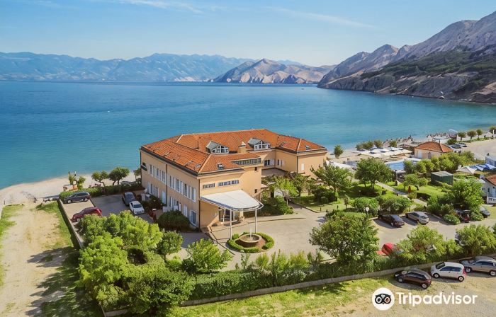 Hotel Dobrovit