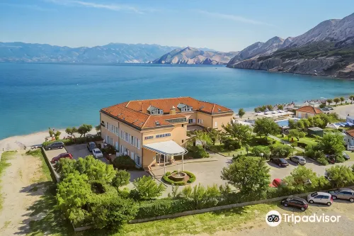 Hotel Dobrovit