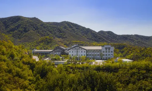 Western Evergreen Pu Zhen Hotel