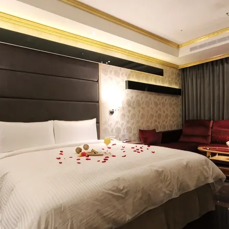 Gold Sand Hotel