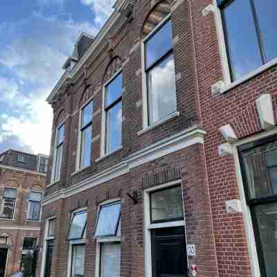 Op nog Geen 5 Minuten Lopen van Hartje Leiden, Maar Slapen in Alle Rust Hotel Exterior