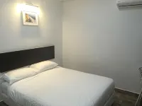 Apple Inn Hotel - 2-Star