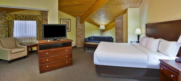 Quality Inn Marshall Near I-69 Hotels in Calhoun County