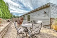 Mt. Adams View, Trails, River View, Pets OK, Walkable to Downtown - 4-Star