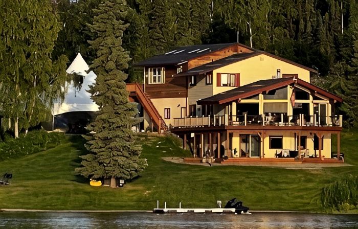 Waterfront 2-bedroom suite with WiFi in Soldotna