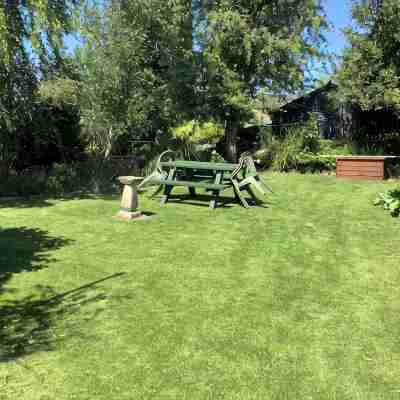 18th century cottage 2 minutes walk to pubs, shops, restaurants and play park Hotel Exterior