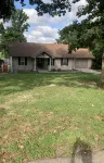 Charming 2-bdrm house with AC, WiFi in Cherokee Village with amazing river views