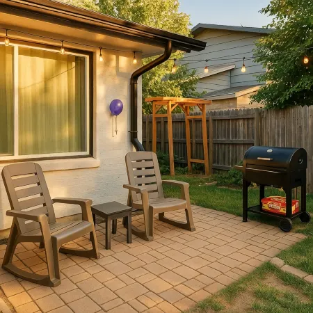 Luxe Escape in DTC << Sleep 16 >> Hot Tub, Fire Pit, Game Room & Home Gym
