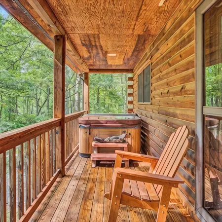 Secluded Mountain Cabin + Hottub