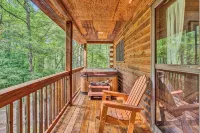 Secluded Mountain Cabin + Hottub