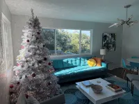 Modern 2 Bedroom with Quick Walk to the Beach, Pet Friendly - 4-Star