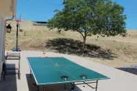 Semi secluded retreat/ remote office/City escape. A getaway On 100 acres ranch <br> - balcony